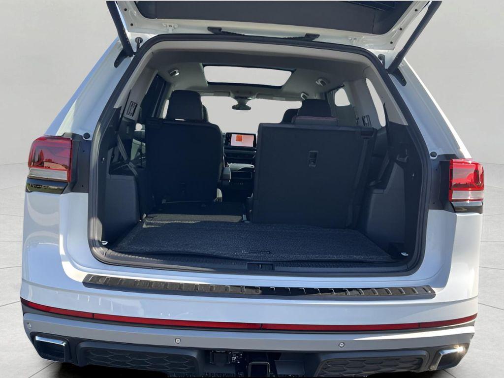 new 2026 Volkswagen Atlas car, priced at $49,862