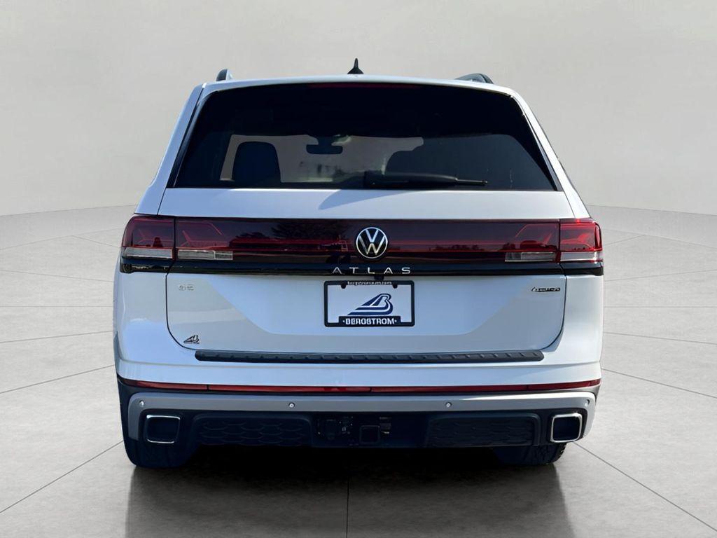 new 2026 Volkswagen Atlas car, priced at $49,862