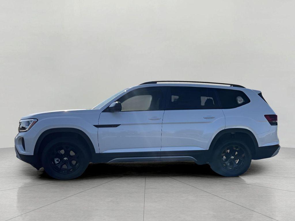 new 2026 Volkswagen Atlas car, priced at $49,862