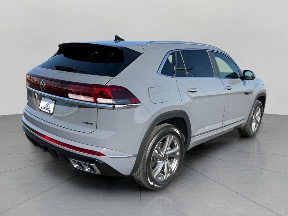 new 2024 Volkswagen Atlas Cross Sport car, priced at $49,936