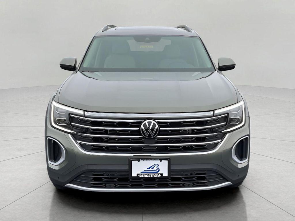 new 2026 Volkswagen Atlas car, priced at $48,621