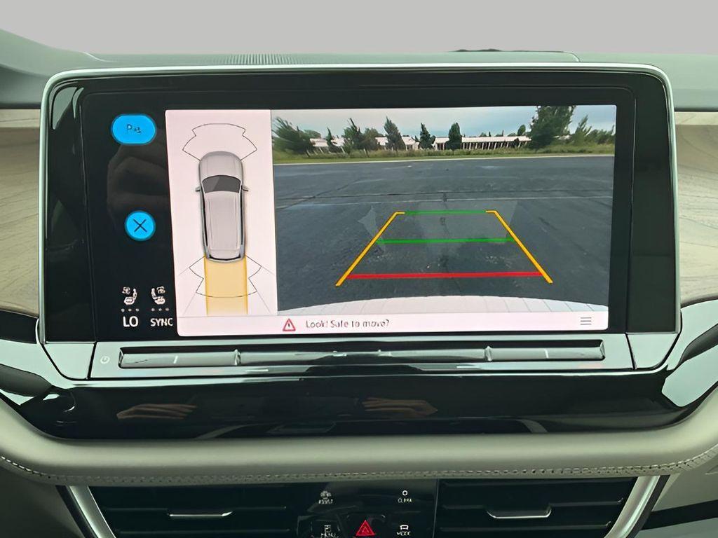 new 2026 Volkswagen Atlas car, priced at $48,621