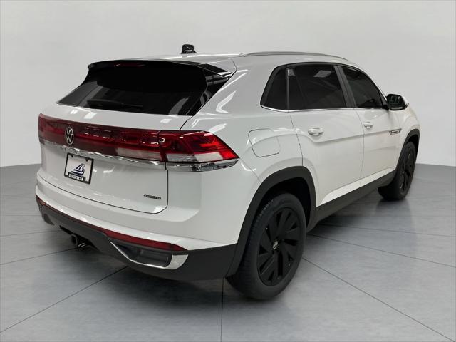 new 2024 Volkswagen Atlas Cross Sport car, priced at $43,535