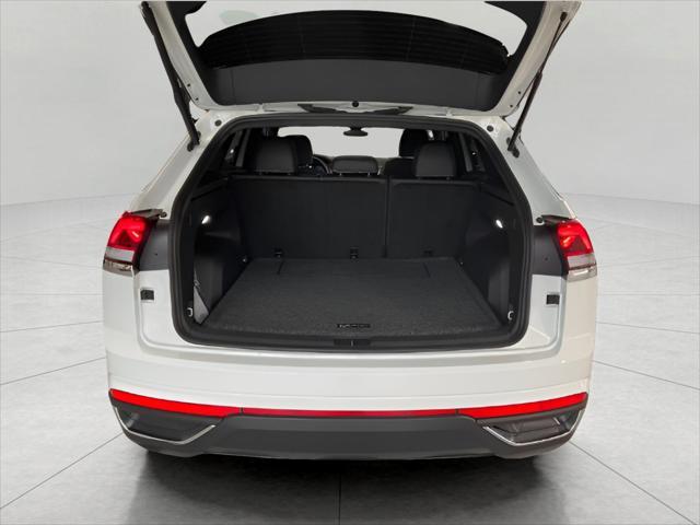 new 2025 Volkswagen Atlas Cross Sport car, priced at $40,134