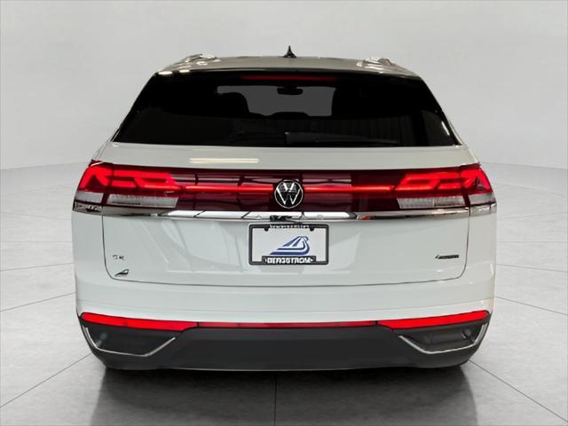 new 2025 Volkswagen Atlas Cross Sport car, priced at $40,134