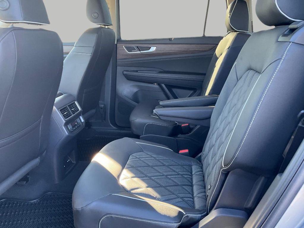 new 2026 Volkswagen Atlas car, priced at $55,779