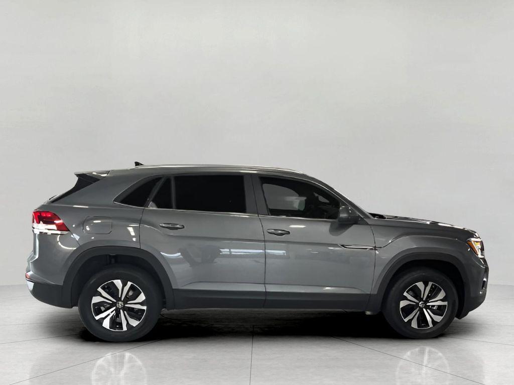 new 2025 Volkswagen Atlas Cross Sport car, priced at $40,134