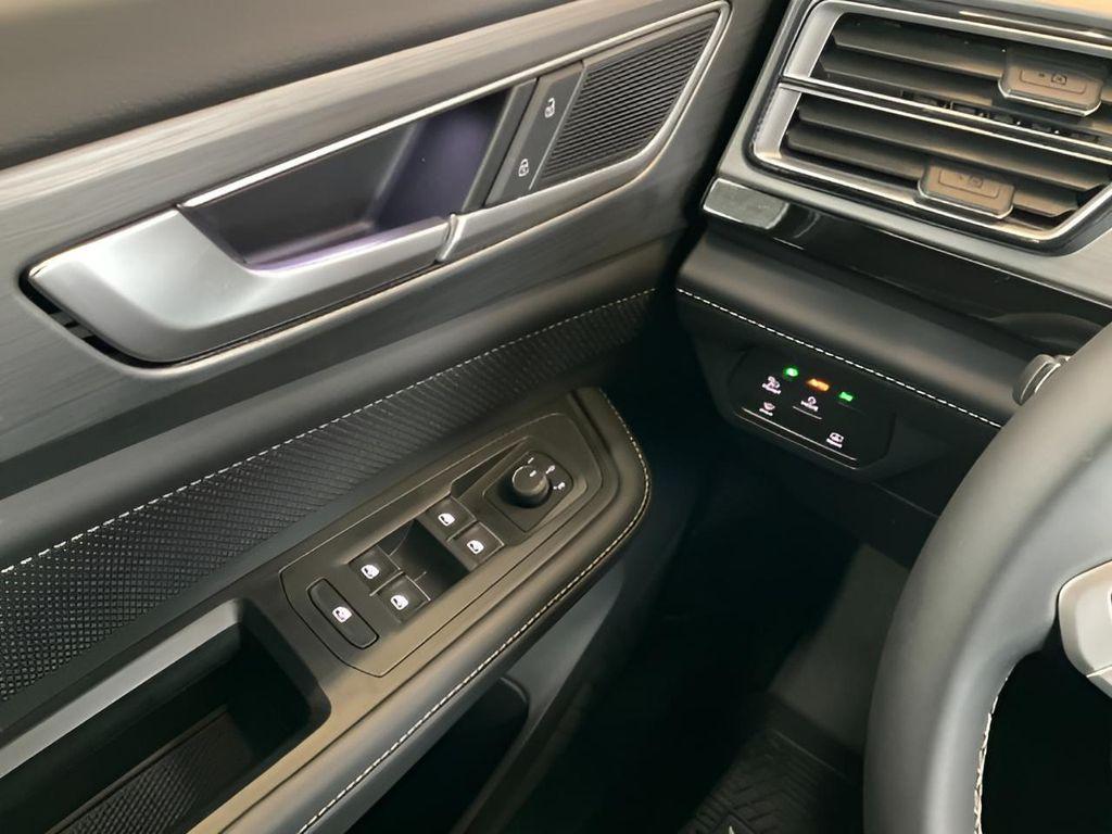 new 2025 Volkswagen Atlas Cross Sport car, priced at $40,134
