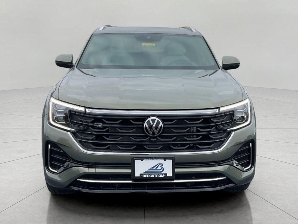 new 2026 Volkswagen Atlas Cross Sport car, priced at $54,469