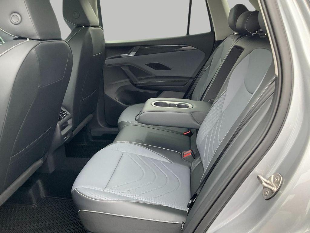 new 2025 Volkswagen Tiguan car, priced at $38,176