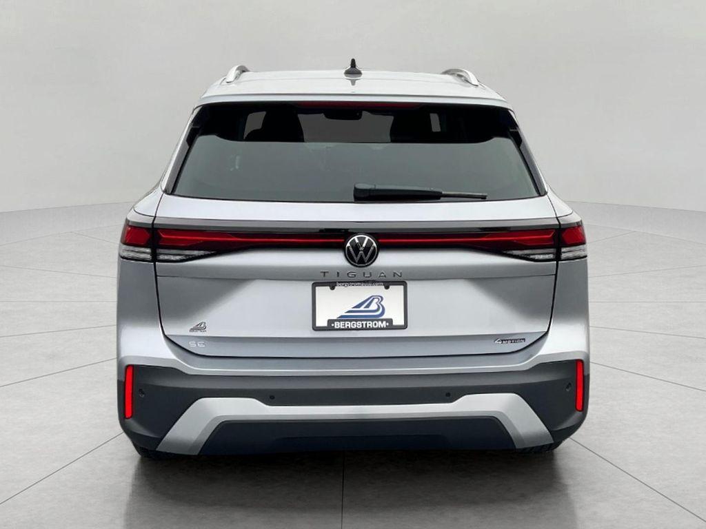 new 2025 Volkswagen Tiguan car, priced at $38,176