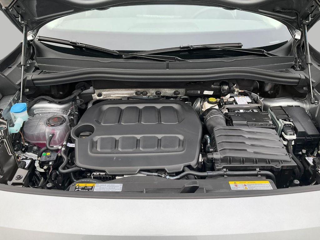 new 2025 Volkswagen Tiguan car, priced at $38,176