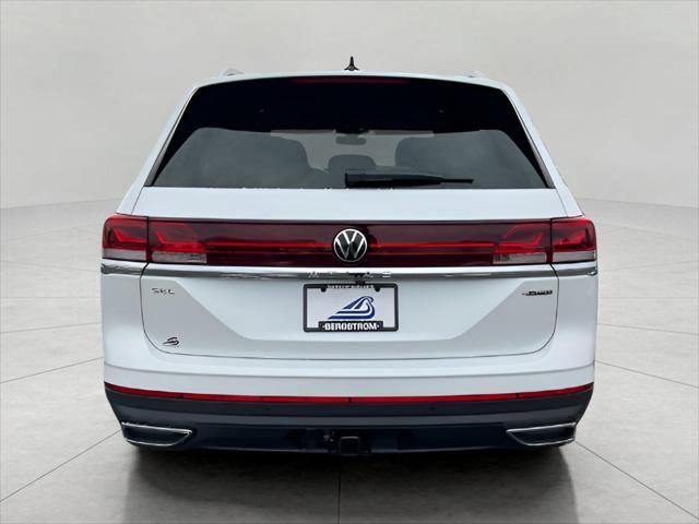 new 2025 Volkswagen Atlas car, priced at $49,581