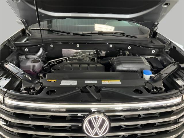 new 2025 Volkswagen Atlas car, priced at $45,443
