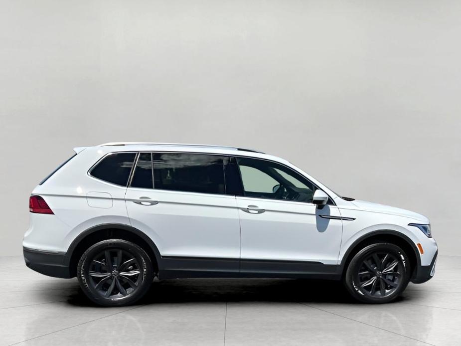 new 2024 Volkswagen Tiguan car, priced at $33,065