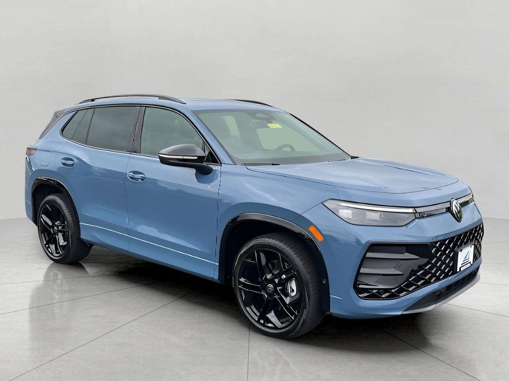 new 2025 Volkswagen Tiguan car, priced at $39,281