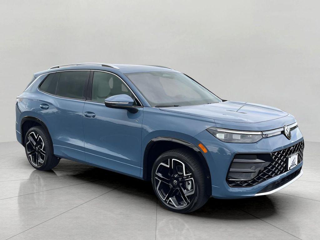 new 2025 Volkswagen Tiguan car, priced at $41,936