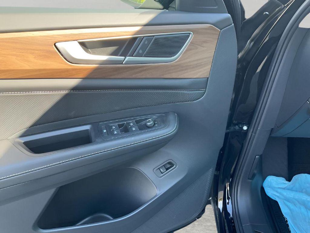 new 2026 Volkswagen Atlas car, priced at $48,108