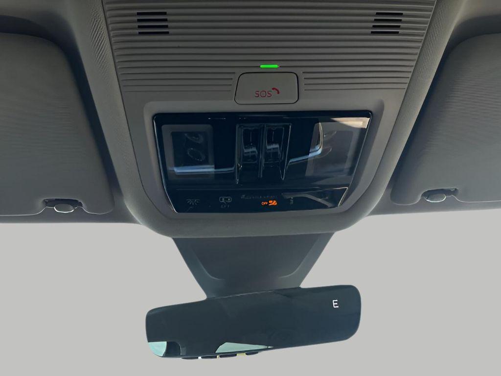 new 2026 Volkswagen Atlas car, priced at $48,108