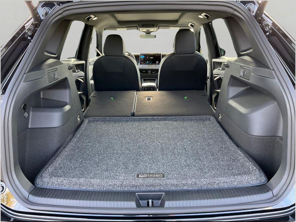 new 2025 Volkswagen Tiguan car, priced at $38,798