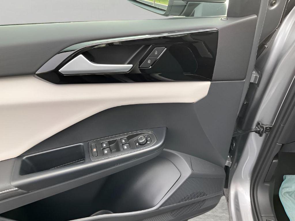 new 2025 Volkswagen Taos car, priced at $28,381