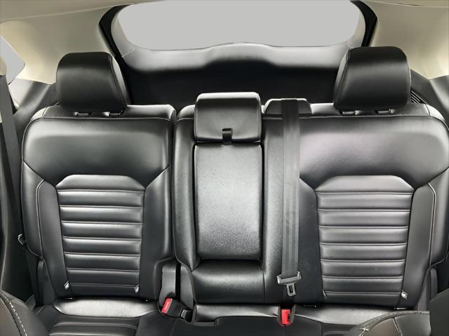 used 2024 Ford Edge car, priced at $25,997