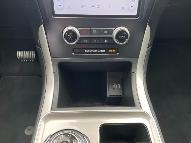used 2024 Ford Edge car, priced at $25,997