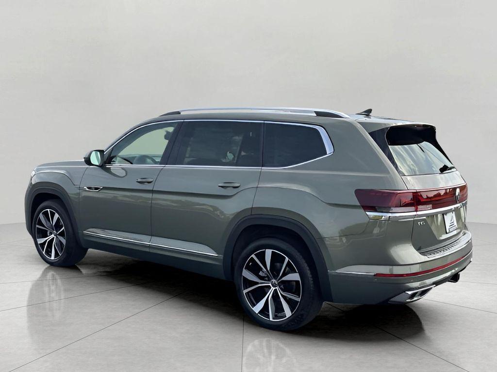 new 2026 Volkswagen Atlas car, priced at $55,181