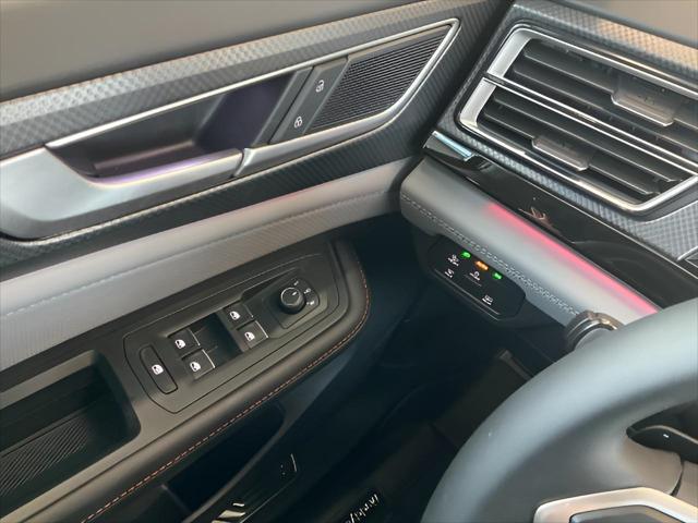new 2025 Volkswagen Atlas car, priced at $48,823
