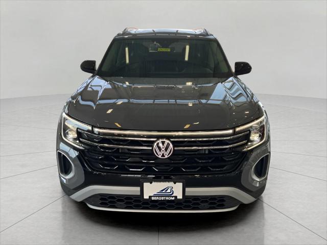 new 2025 Volkswagen Atlas car, priced at $48,823