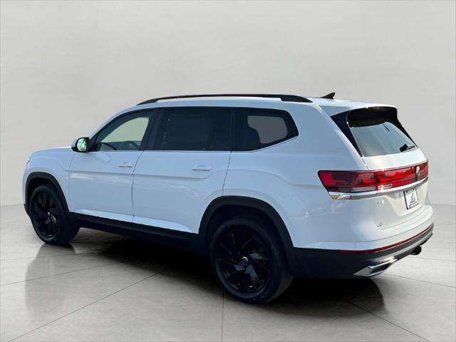 new 2025 Volkswagen Atlas car, priced at $47,021