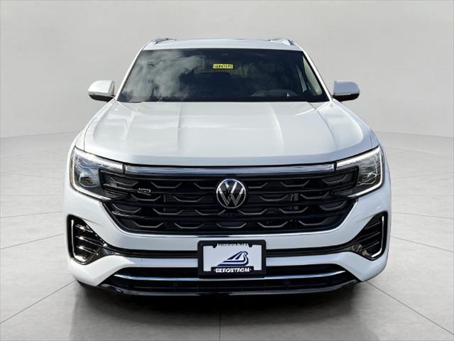 new 2025 Volkswagen Atlas Cross Sport car, priced at $53,441