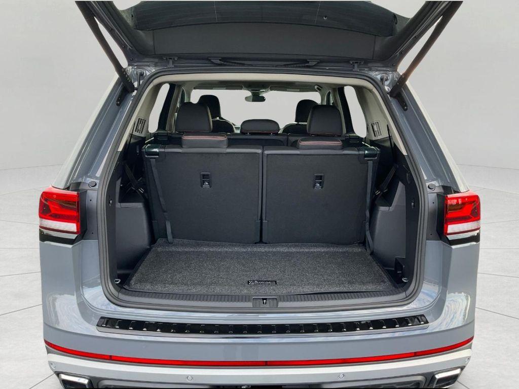 new 2026 Volkswagen Atlas car, priced at $49,264