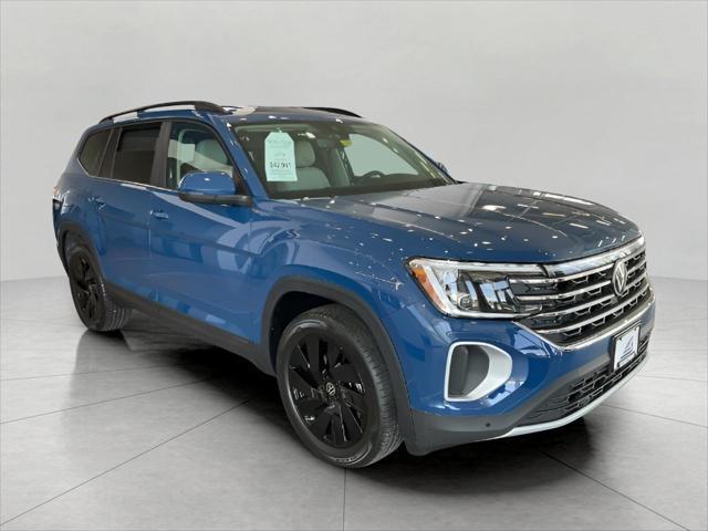 new 2025 Volkswagen Atlas car, priced at $45,443