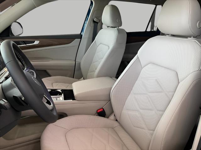 new 2025 Volkswagen Atlas car, priced at $45,443