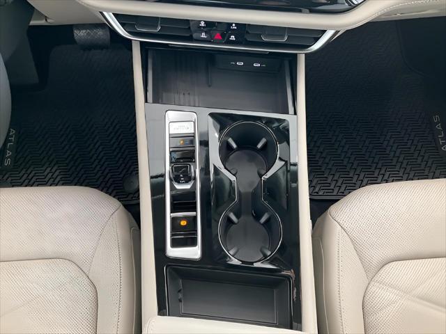 new 2025 Volkswagen Atlas car, priced at $45,443