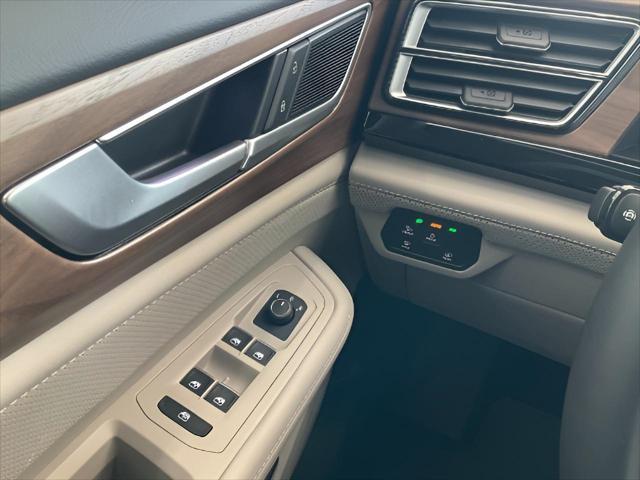 new 2025 Volkswagen Atlas car, priced at $45,443