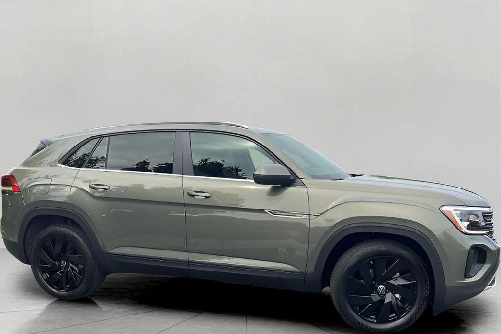 new 2025 Volkswagen Atlas Cross Sport car, priced at $44,101