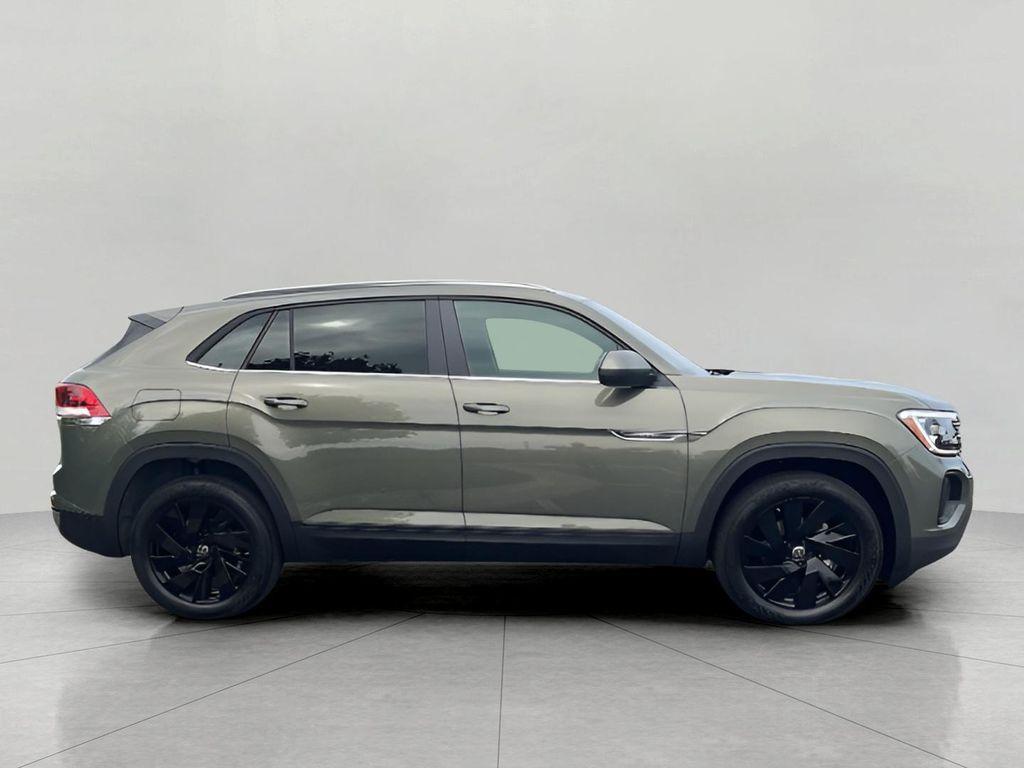 new 2025 Volkswagen Atlas Cross Sport car, priced at $44,101