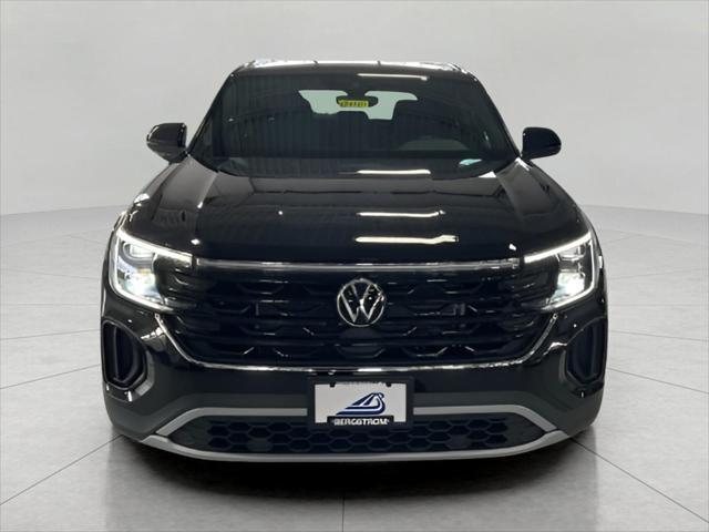 new 2025 Volkswagen Atlas Cross Sport car, priced at $40,134