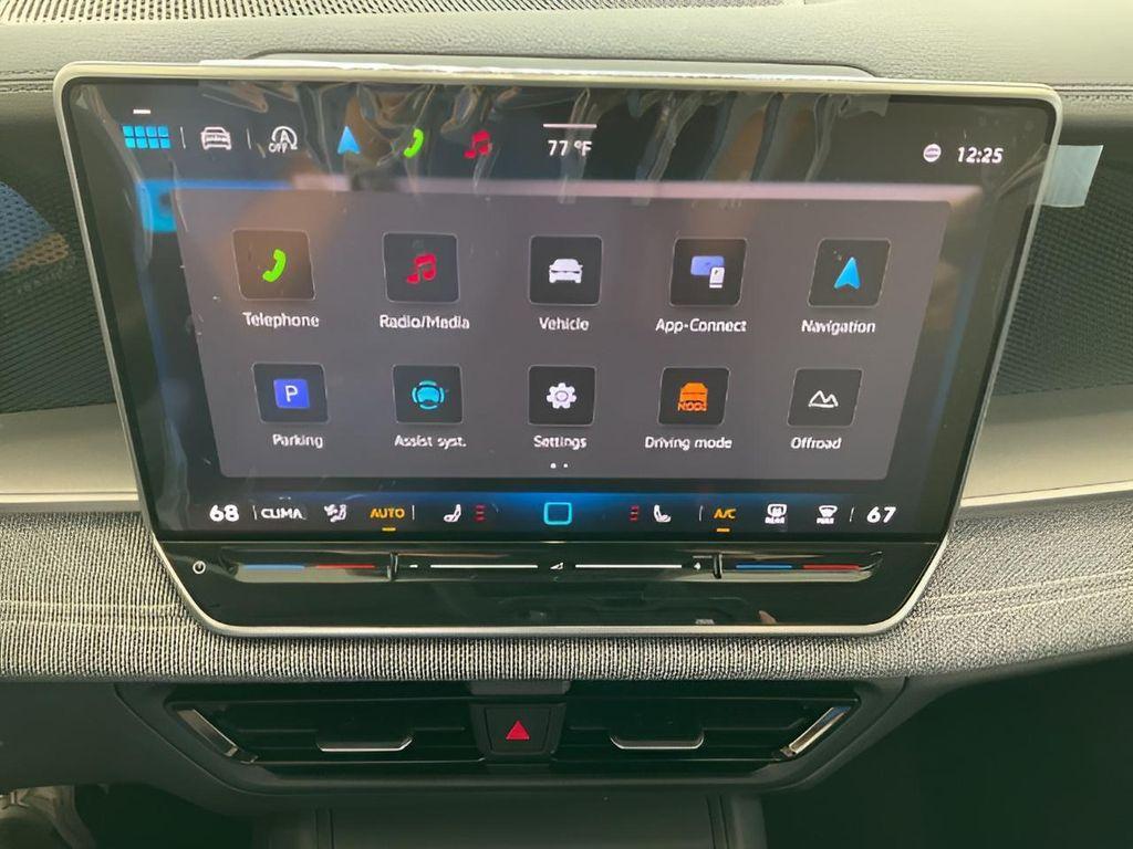 new 2025 Volkswagen Tiguan car, priced at $32,225