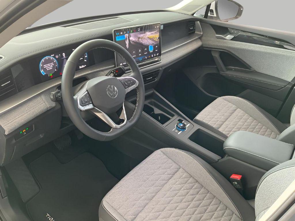 new 2025 Volkswagen Tiguan car, priced at $32,225