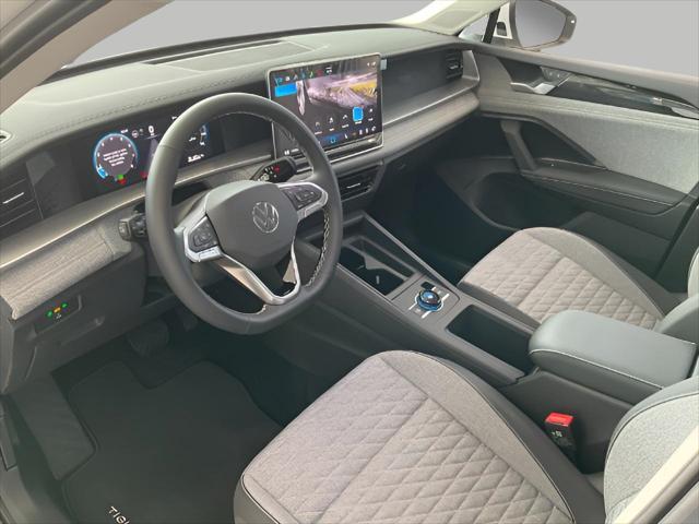 new 2025 Volkswagen Tiguan car, priced at $32,721