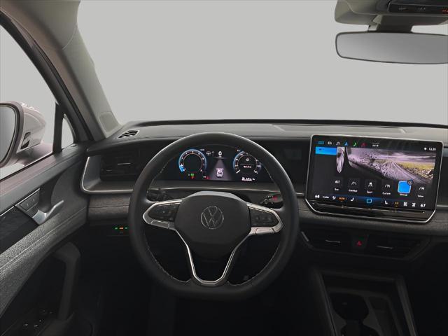 new 2025 Volkswagen Tiguan car, priced at $32,721