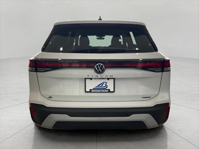 new 2025 Volkswagen Tiguan car, priced at $32,721
