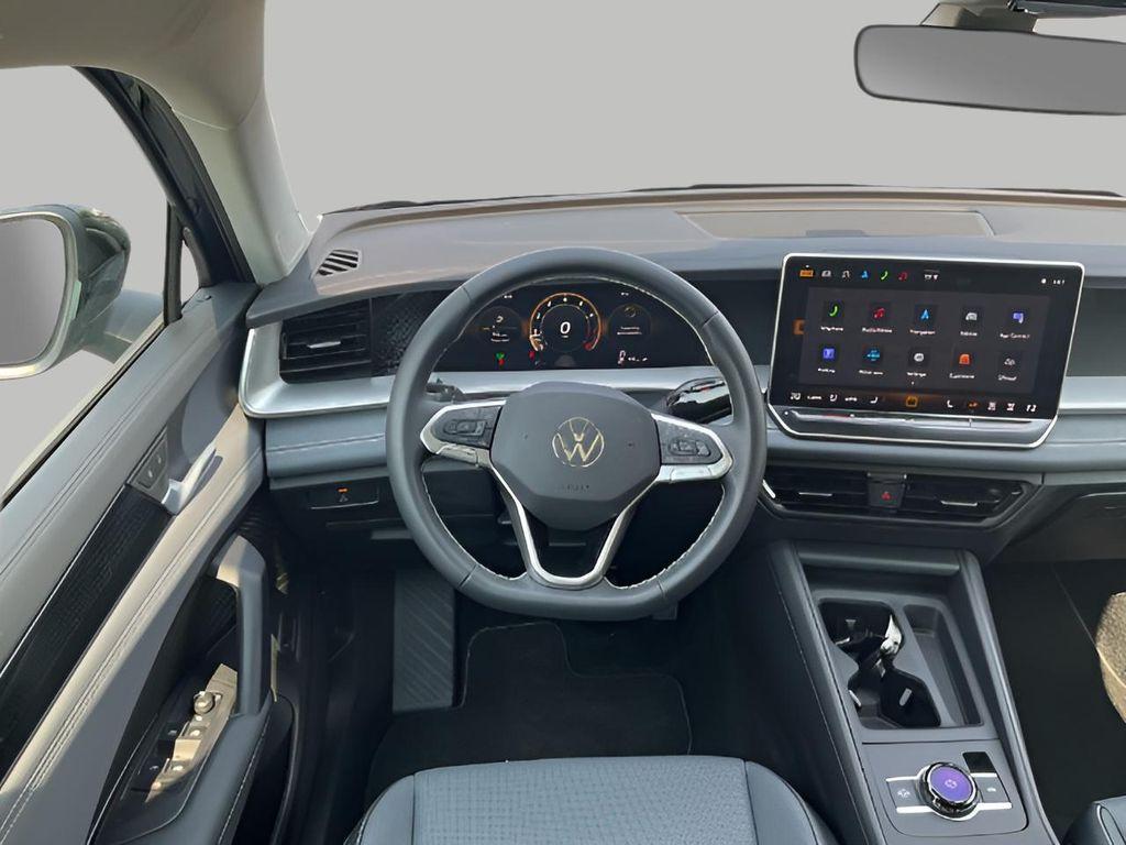 new 2025 Volkswagen Tiguan car, priced at $36,034
