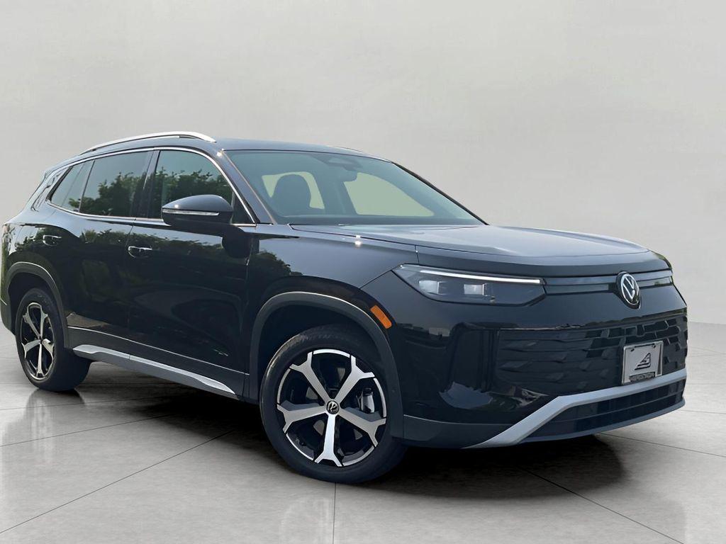 new 2025 Volkswagen Tiguan car, priced at $36,034