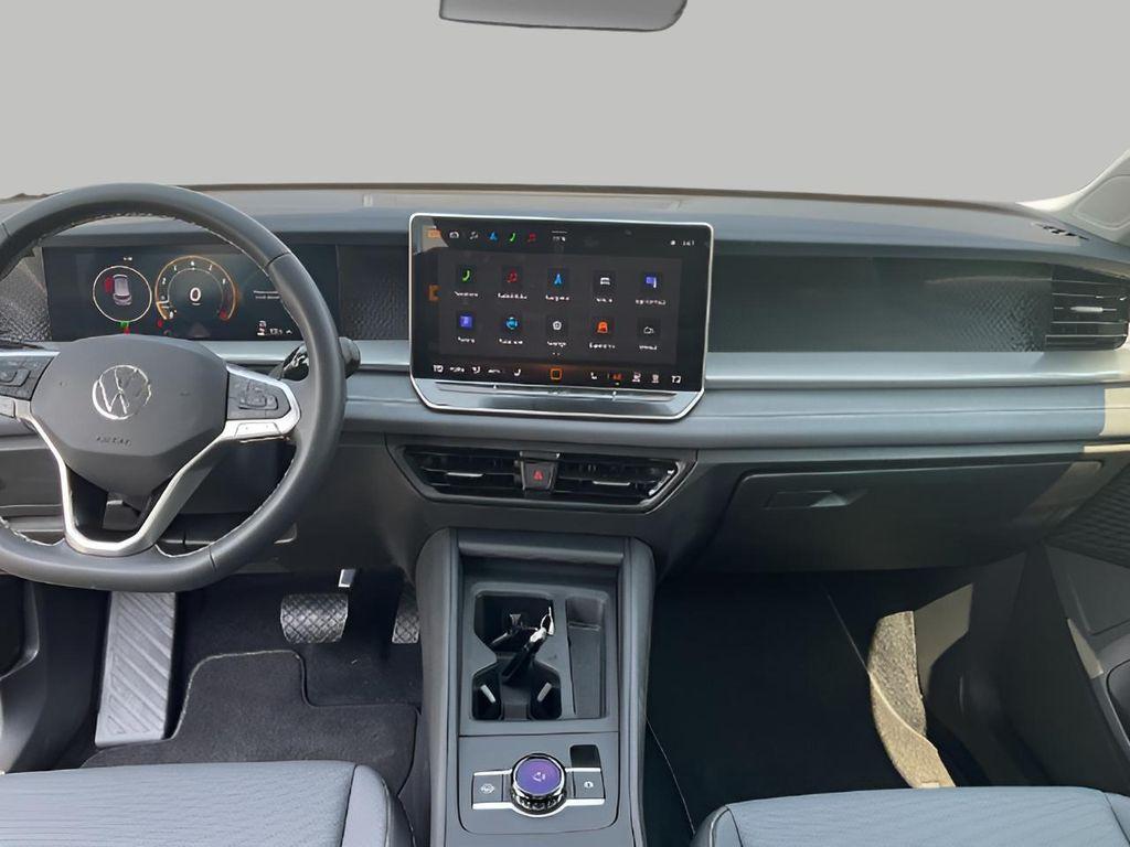new 2025 Volkswagen Tiguan car, priced at $36,034