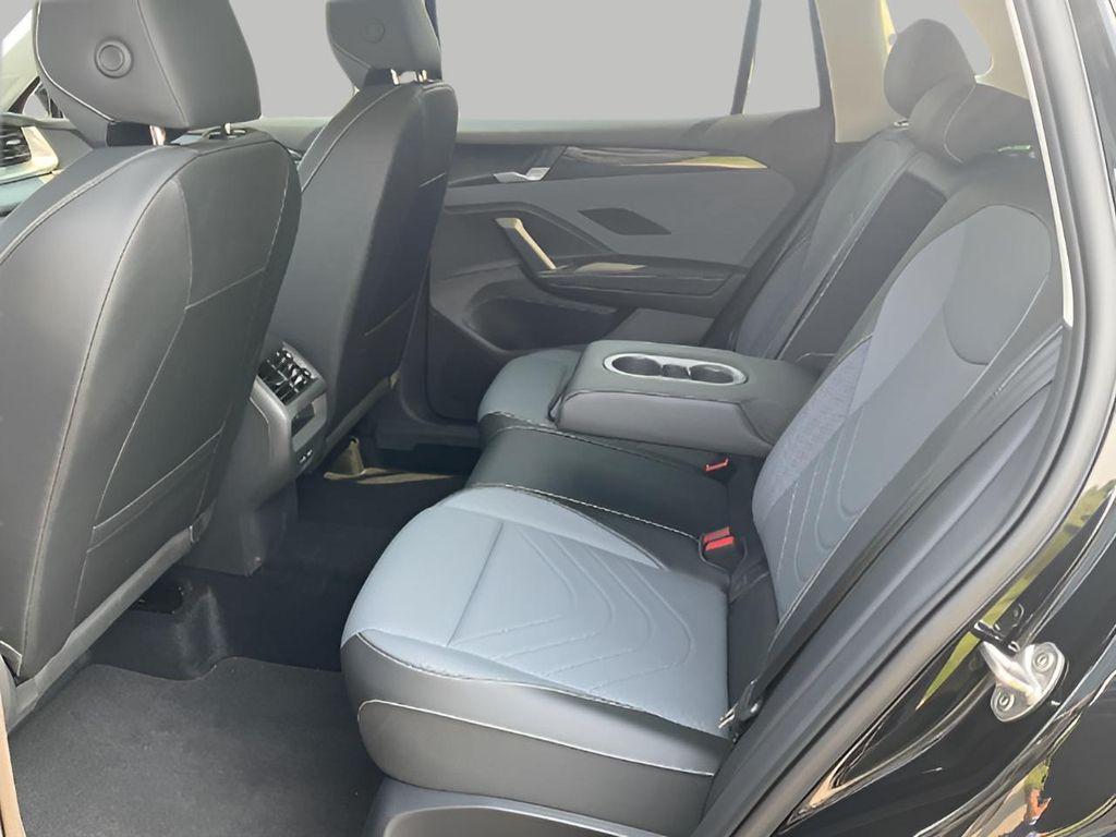 new 2025 Volkswagen Tiguan car, priced at $36,034