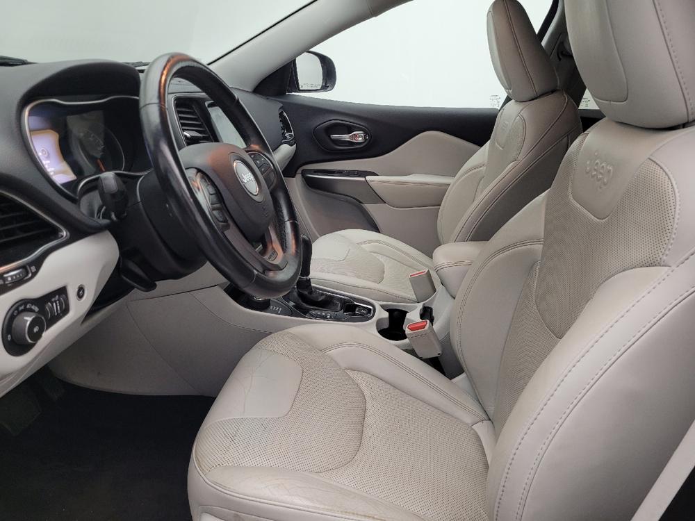 used 2019 Jeep Cherokee car, priced at $17,495